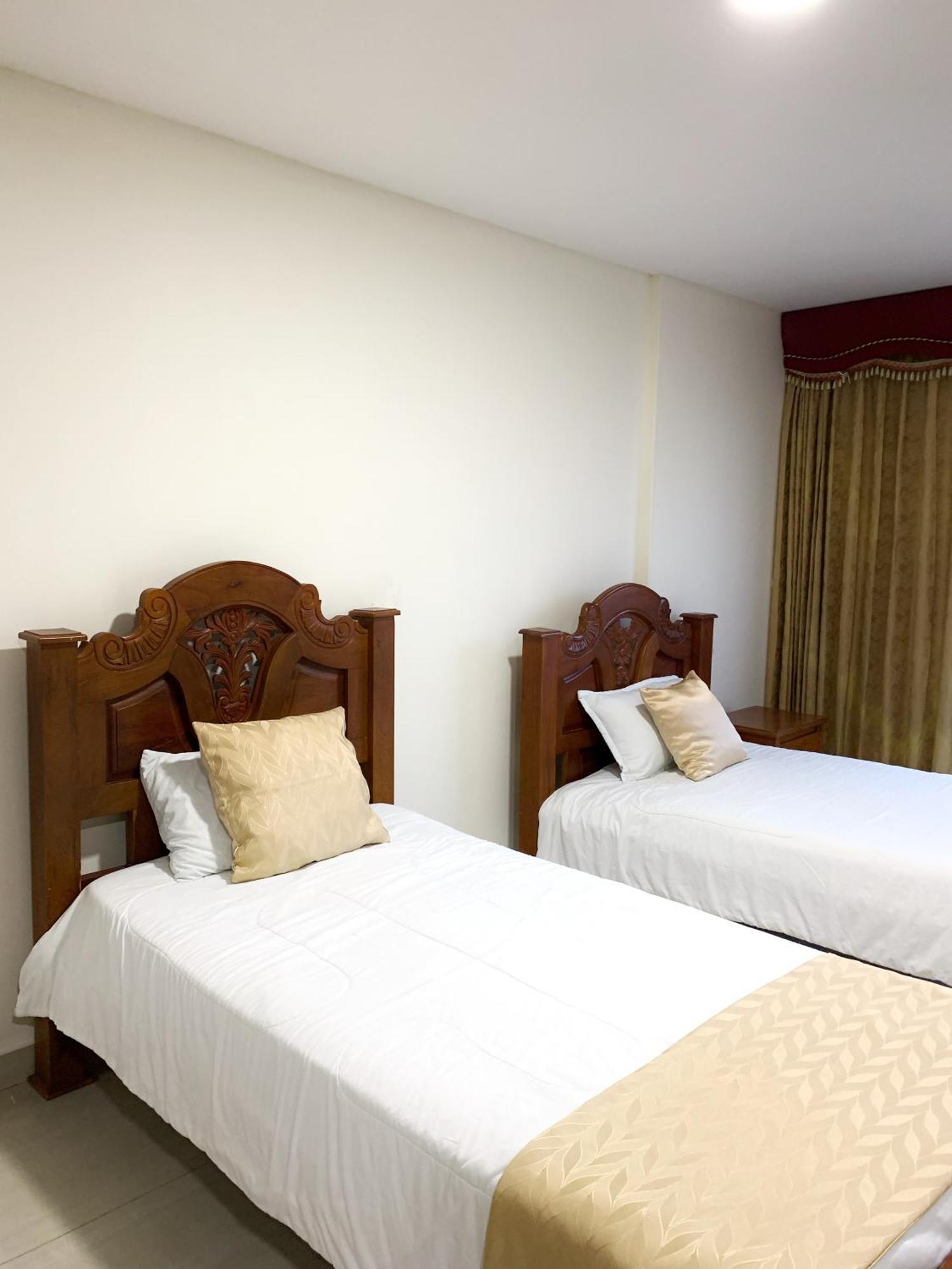 Hotel Continental Plaza Barranquilla บาร์รังกีญา ภายนอก รูปภาพ