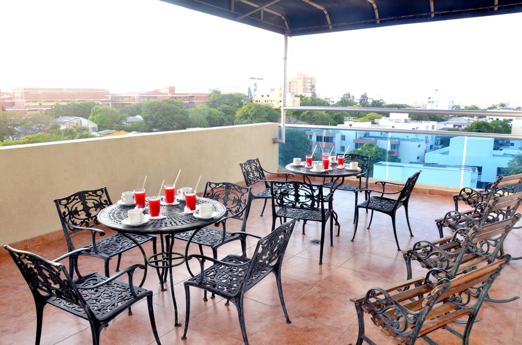 Hotel Continental Plaza Barranquilla บาร์รังกีญา ภายนอก รูปภาพ